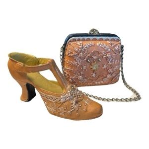 Nostalgia "If the Shoe Fits". Miniature Pump & Purse, Peach Lace & Embroidery.